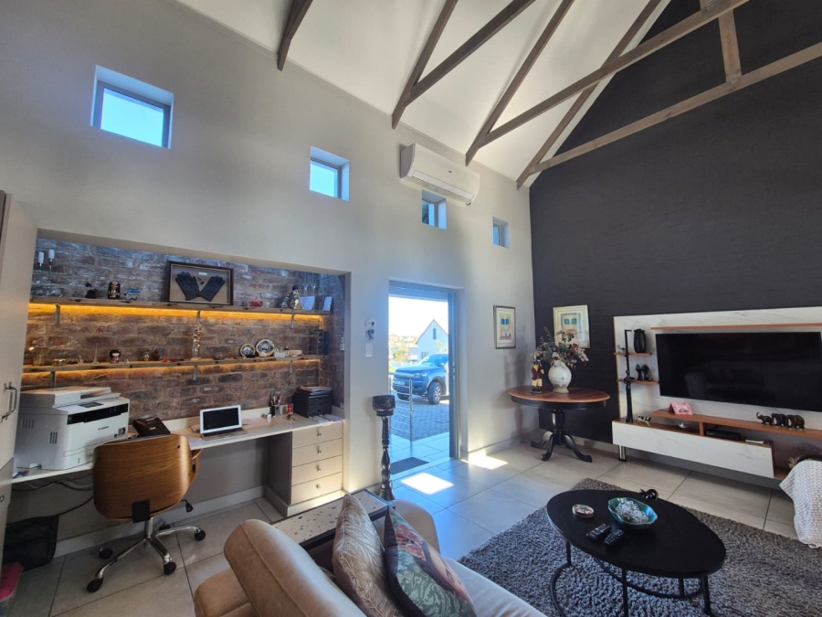 3 Bedroom Property for Sale in Blue Mountain Village Western Cape